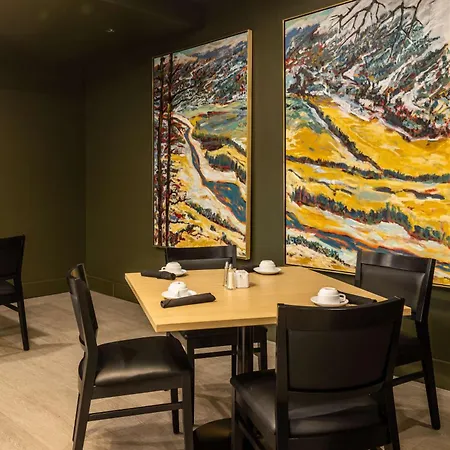Doubletree By Hilton Calgary North-2